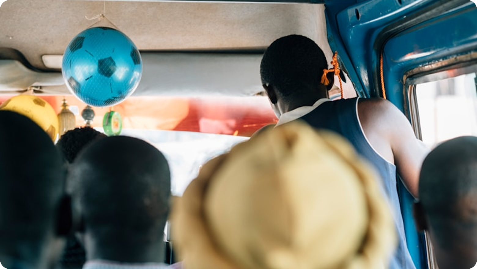 Students and Workers Enjoy Discounted Fares with New Smart Bus Packages